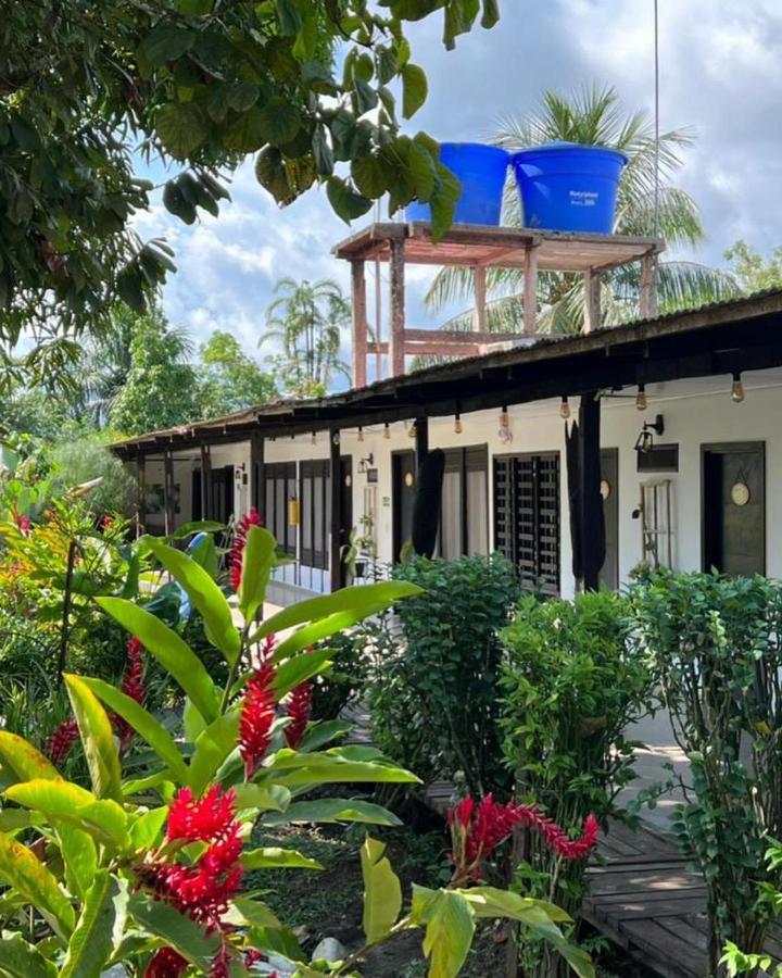 Hotel Madreselva Leticia Exterior foto